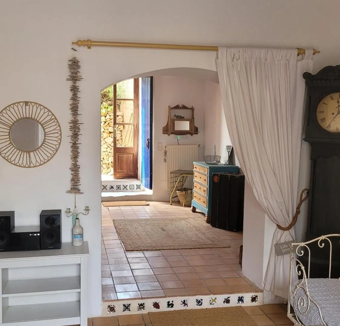 Casa Estrella Villa Llombarts 0*,  Spanyolország
